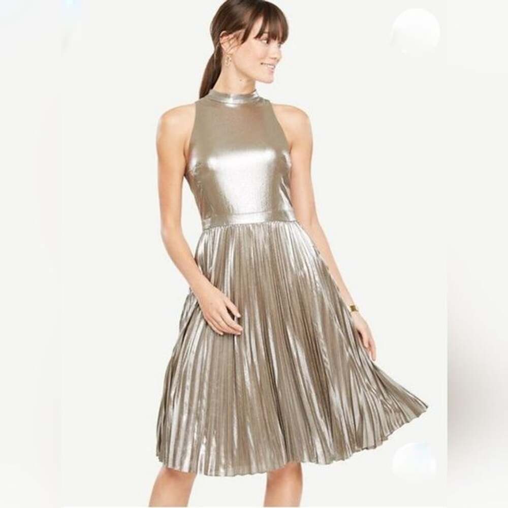 Ann Taylor Metallic Pleated Dress Size 2P Gold Halter Midi